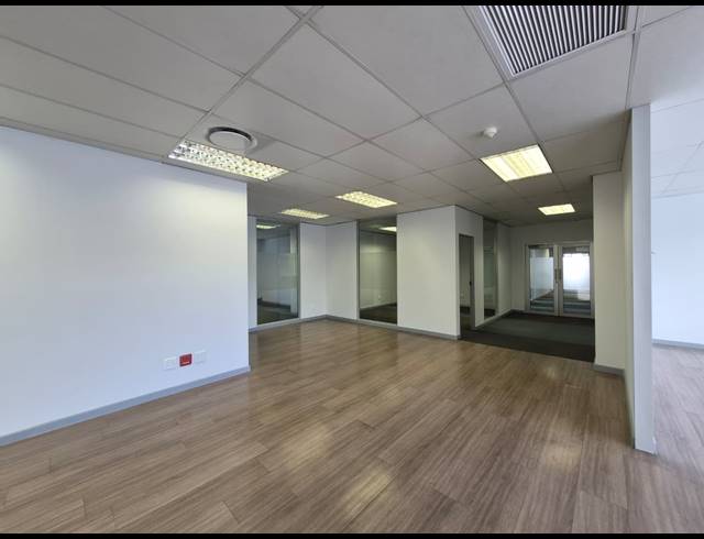 935M² OFFICE TO LET IN ILLOVO